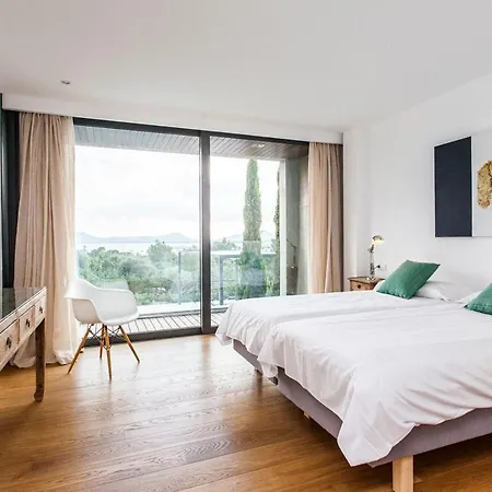 Puerto Deluxe 2 *
